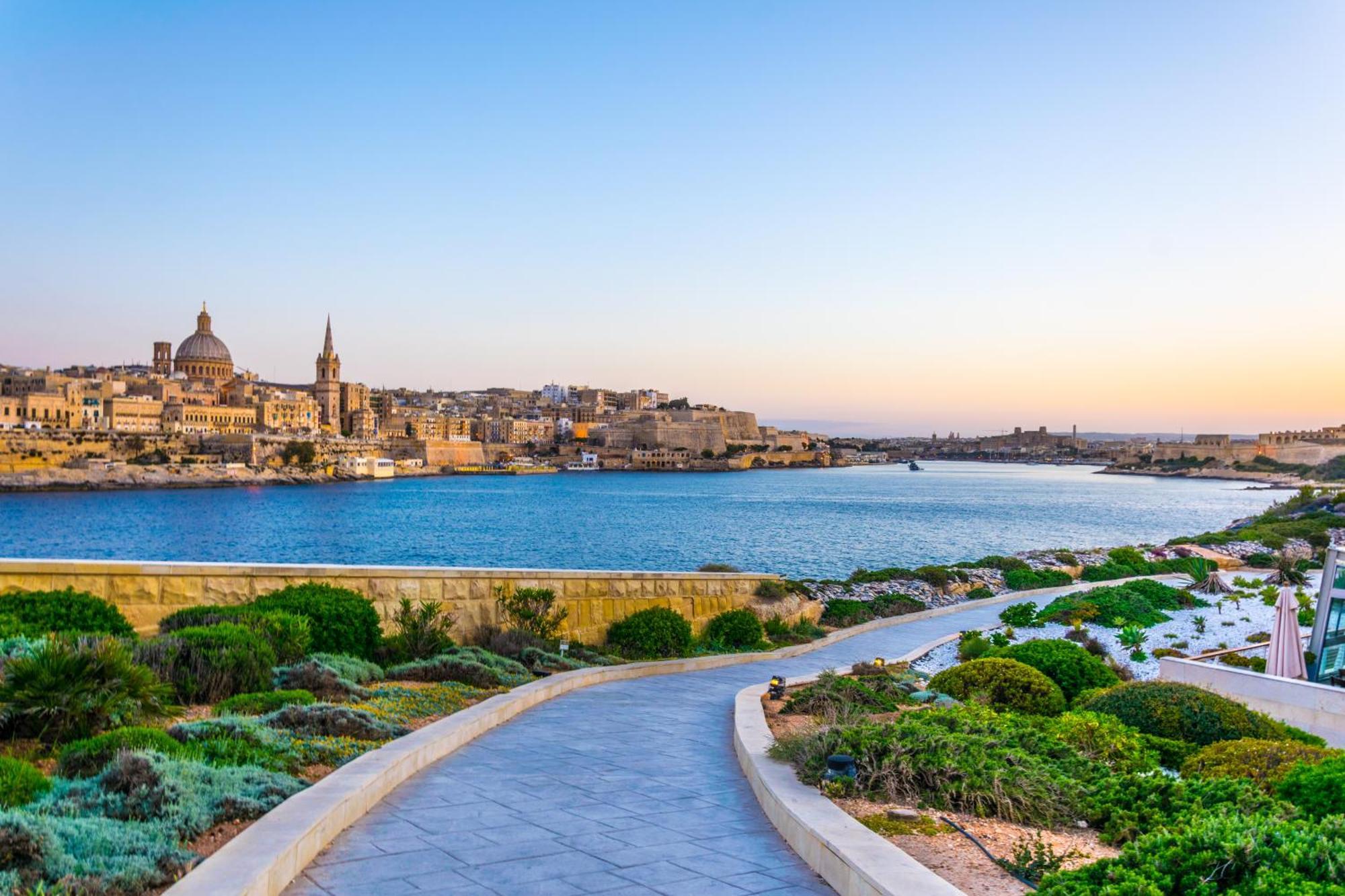 La88 Bayview Penthouse With Jacuzzi Daire Sliema Dış mekan fotoğraf