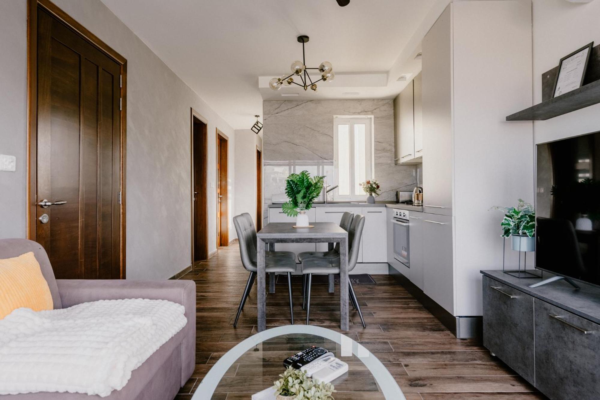 La88 Bayview Penthouse With Jacuzzi Daire Sliema Dış mekan fotoğraf