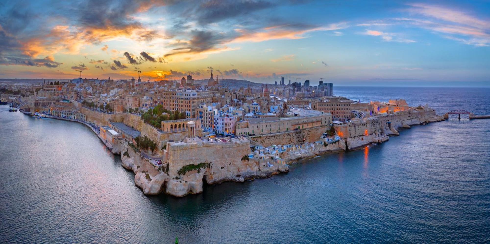 La88 Bayview Penthouse With Jacuzzi Daire Sliema Dış mekan fotoğraf